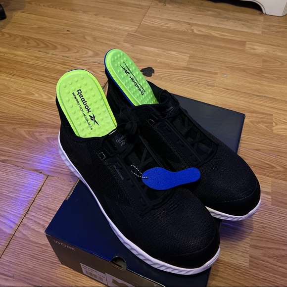 Reebok steal toe shoes size 12 MEN - Picture 2 of 3